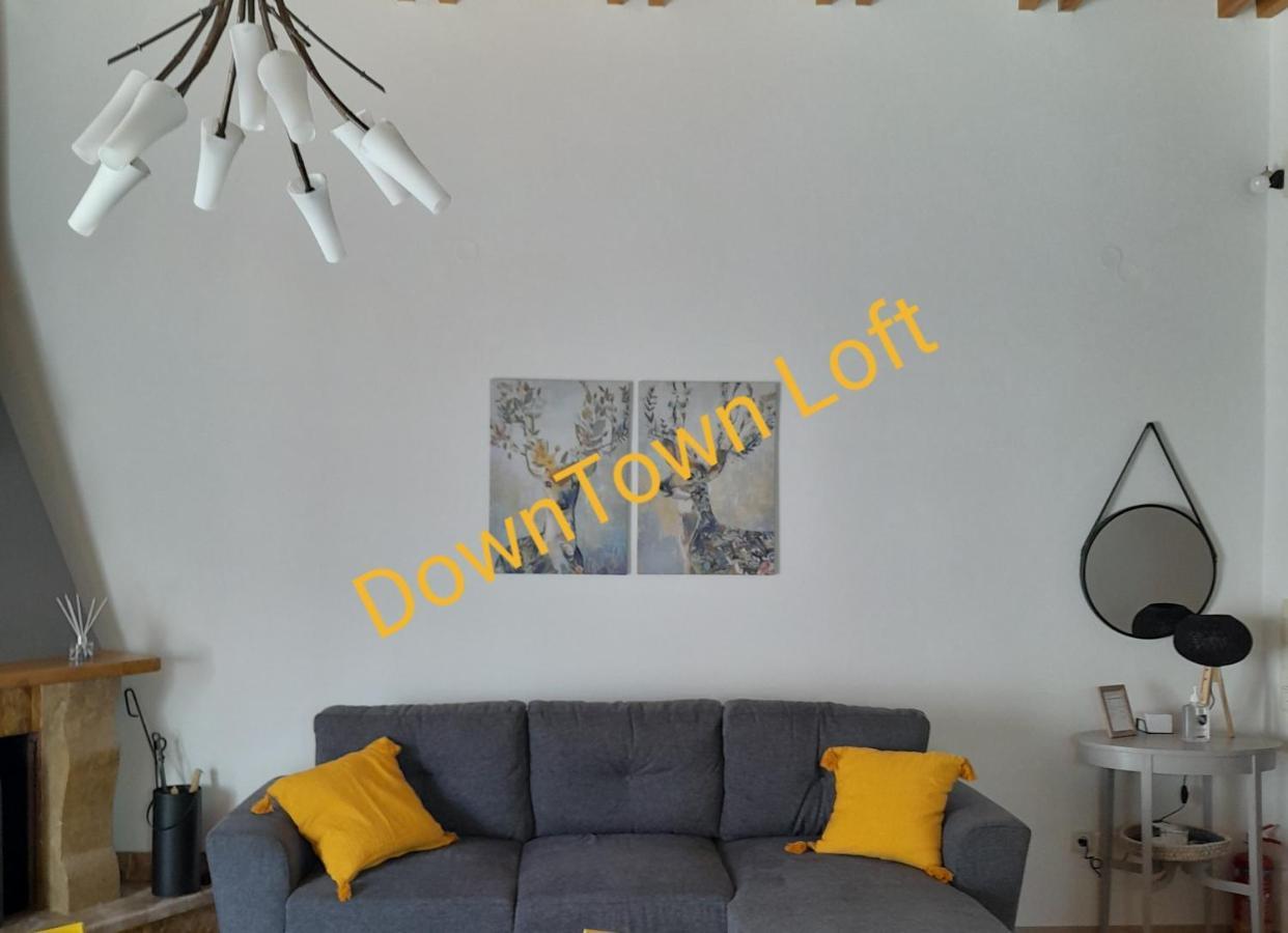Downtown Loft Lägenhet Aigio Exteriör bild